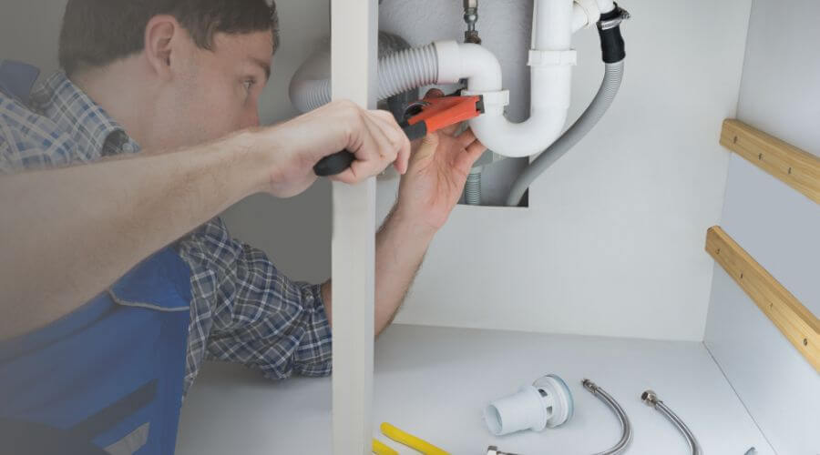 Professional Leak Detection Services in Fostoria, MI
